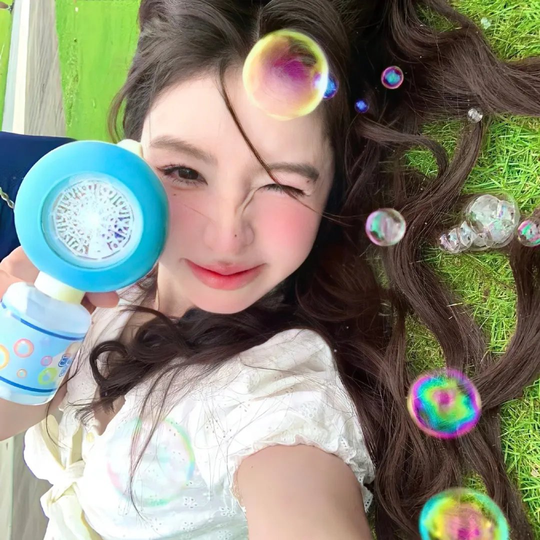消失的十一层海报